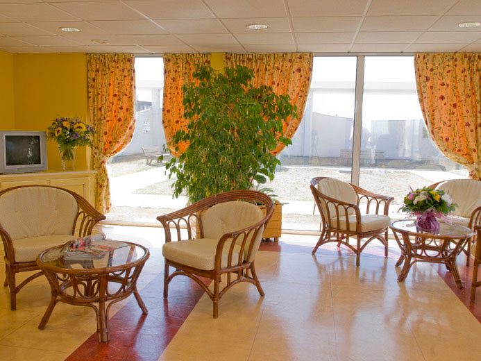 Maison De Retraite Les Jardins Du Plessis Sainte-geneviève-des-bois