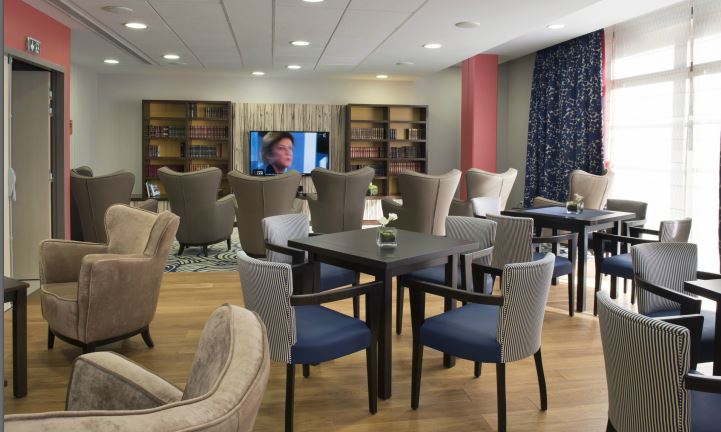 Résidence Services Seniors Domitys Le Ruban D Azur