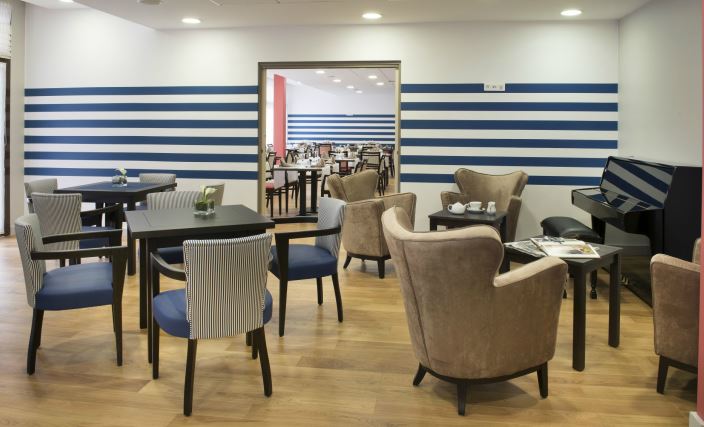Résidence Services Seniors Domitys Le Ruban D Azur
