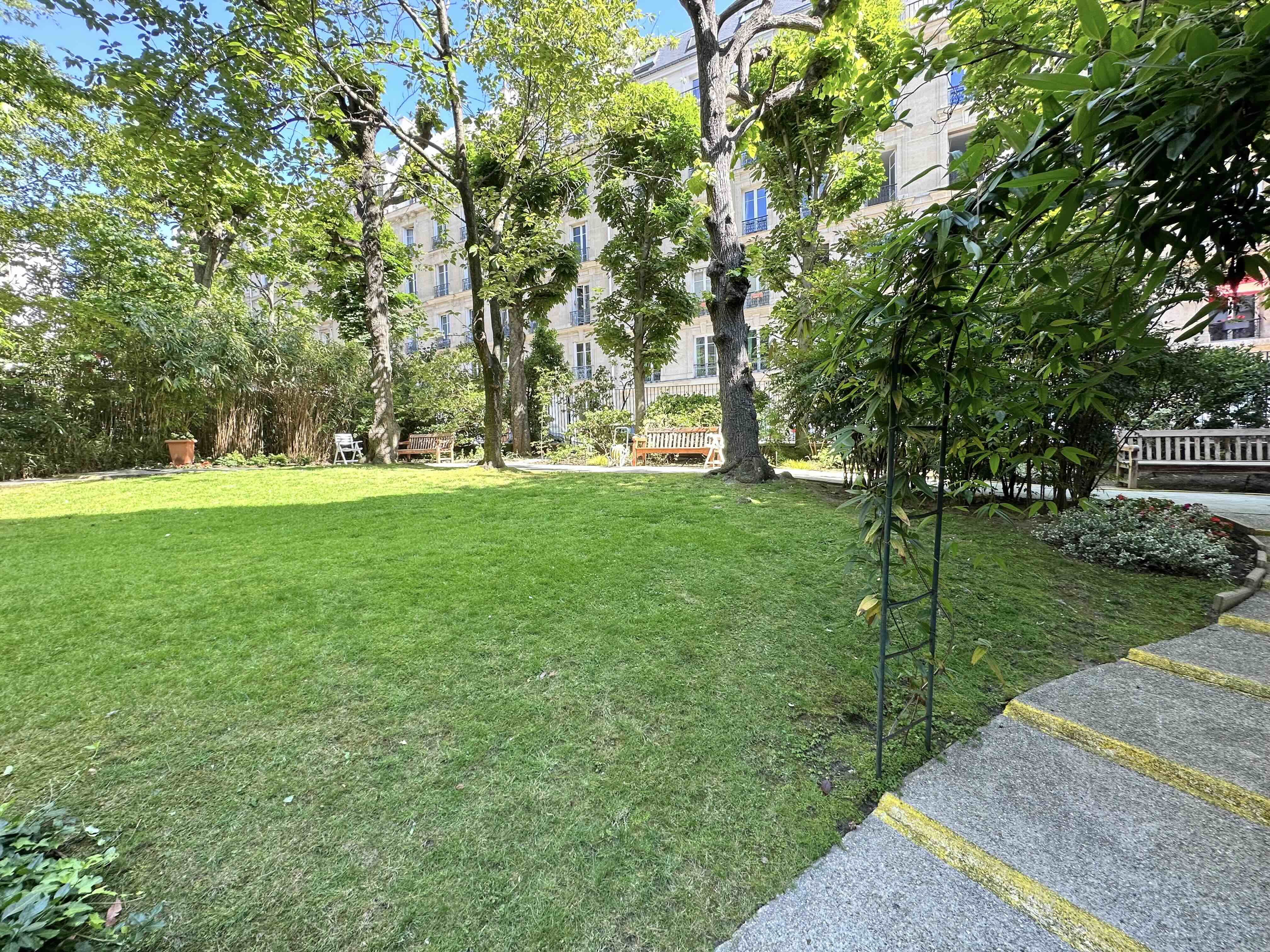 Hespérides Auteuil-Mirabeau
