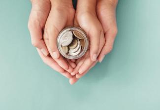 Vivre en maison de retraite : quelles sont les aides financières pour les plus démunis ?