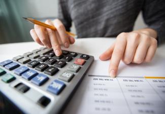 Montant et calcul de l’apa pour les seniors en ehpad