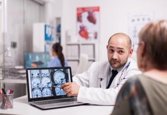 Symptômes précurseurs et dépistage de la maladie d'Alzheimer
