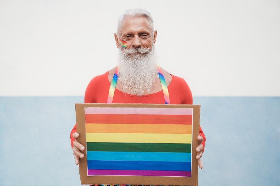 Une maison de retraite pour les personne âgées LGBT+