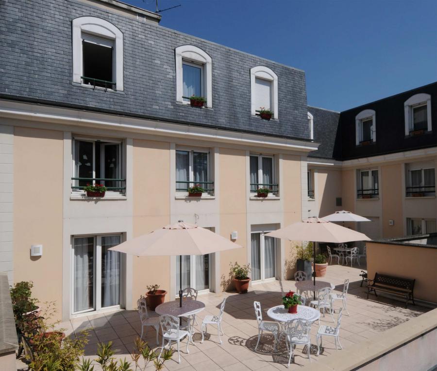 Maison de Famille - La Roseraie