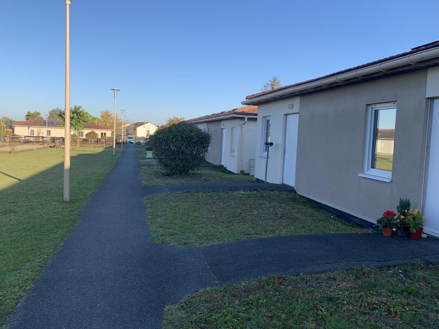 Village Seniors de Buzançais, maison-appart avec terrasse privée et parking  du T2 au T4