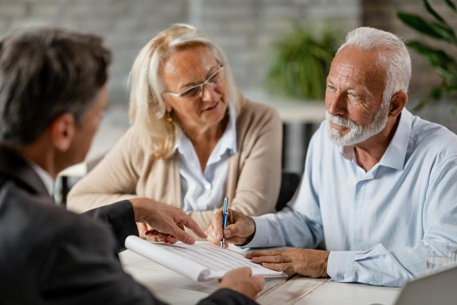Comment investir de manière judicieuse dans son contrat d'assurance-vie ?