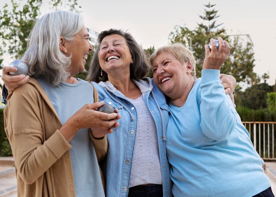 S'engager dans une association : un nouveau souffle après la retraite