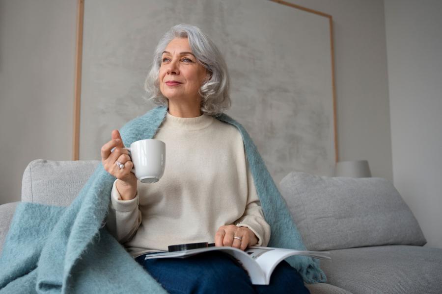 5 équipements indispensables pour améliorer le confort à domicile après 70 ans