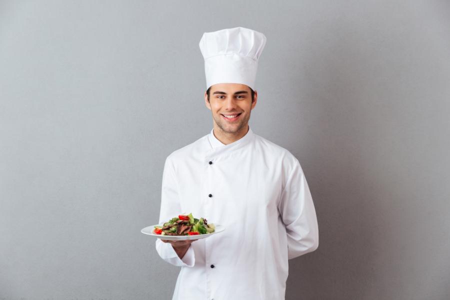 Quelles sont les fonctions du chef cuisinier en maison de retraite?