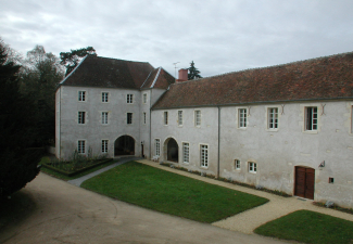 Association les petits frères des Pauvres AGE - Hébergement temporaire en Indre (36)