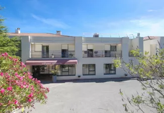 Maison De Retraite Les Jardins De Mirabeau A Les Pennes Mirabeau 13 7870 Logement Seniors Com