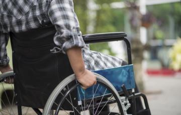 Choisir une rampe mobile pour rendre accessible un logement